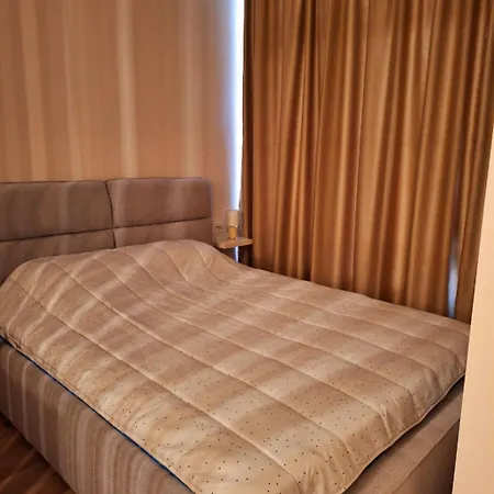 Mirage Deluxe Apartment Burgas City